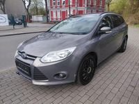 Gebraucht Ford Focus Trend 116 PS (85 kW) 2011 Braun Limousine