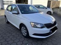 Gebraucht Skoda Fabia Active 60 PS (44 kW) 2015 Weiß Kleinwagen
