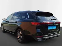 Gebraucht VW Passat IQ Drive 150 PS (110 kW) 2025 Schwarz Kombi
