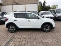 Gebraucht Dacia Sandero Celebration 90 PS (66 kW) 2018 Weiß SUV
