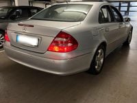 Gebraucht Mercedes E280 231 PS (169 kW) 2005 Silber Limousine