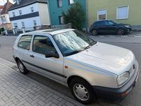 Second-hand VW Golf III 75 CP (55 kW) 1992 Argintiu Hatchback