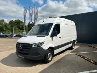Gebraucht Mercedes Sprinter 170 PS (125 kW) 2024 Arktikweiß Van