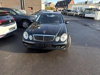 Gebraucht Mercedes E320 Avantgarde 204 PS (150 kW) 2004 Schwarz Limousine