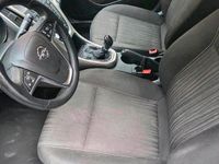 Gebraucht Opel Astra 125 PS (91 kW) 2011 Weiß Limousine