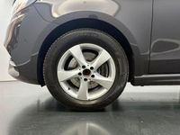 Gebraucht Mercedes V300 AMG line 237 PS (174 kW) 2022 Graphitgrau Van / Kleinbus