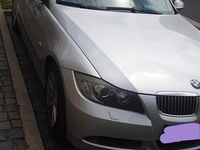 Gebraucht BMW 320 177 PS (130 kW) 2008 Silber Kombi