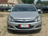 Gebraucht Opel Astra GTC 140 PS (102 kW) 2007 Silber Coupé