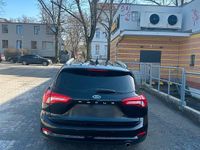 Gebraucht Ford Focus 120 PS (88 kW) 2019 Schwarz Kombi