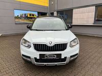 gebraucht Skoda Yeti Adventure 4x4/ALLRAD/8xBEREIFT/PANO/NAVI