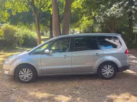 Gebraucht Ford Galaxy 140 PS (102 kW) 2007 Silber Van / Kleinbus