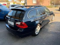 Gebraucht BMW 325 Sport Line 218 PS (160 kW) 2005 Blau Kombi
