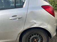 Gebraucht Opel Corsa 80 PS (58 kW) 2009 Silber Kleinwagen