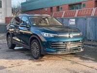 Gebraucht VW Tiguan Elegance 177 PS (130 kW) 2025 Nightshade blue metallic SUV