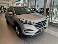 Gebraucht Hyundai Tucson Intro Edition 132 PS (97 kW) 2016 Silber SUV