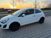 Gebraucht Opel Corsa Color Edition 69 PS (50 kW) 2014 Weiß Kleinwagen
