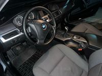 Gebraucht BMW 525 177 PS (130 kW) 2004 Grau Limousine