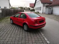 Gebraucht VW Bora 115 PS (84 kW) 1999 Rot Limousine