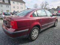 Second-hand VW Passat 125 CP (91 kW) 2000 Roșu Berlinǎ