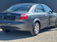 Gebraucht Audi A4 Comfort 131 PS (96 kW) 2004 Grau Limousine