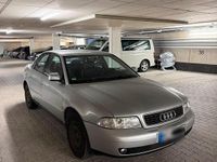 Second-hand Audi A4 102 CP (75 kW) 2000 Argintiu Berlinǎ