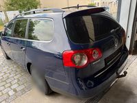 Gebraucht VW Passat 140 PS (102 kW) 2006 Blau Kombi