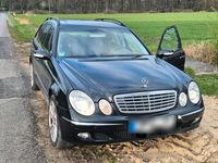 Gebraucht Mercedes E200 163 PS (119 kW) 2005 Schwarz Kombi