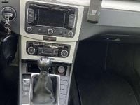 Gebraucht VW Passat Highline 140 PS (102 kW) 2011 Limousine