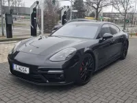 Gebraucht Porsche Panamera 549 PS (403 kW) 2019 Tiefschwarzmetallic Kleinwagen