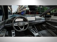 Neu VW Golf VIII R-line 150 PS (110 kW) 2026 Pure white Limousine