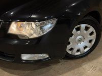 Gebraucht Skoda Superb 105 PS (77 kW) 2012 Schwarz Limousine
