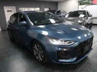 Gebraucht Ford Focus ST-Line 155 PS (114 kW) 2023 Blau Limousine