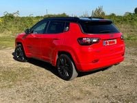 Second-hand Jeep Compass 241 CP (177 kW) 2022 Roșu SUV