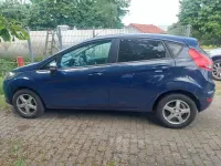 Gebraucht Ford Fiesta Trend 75 PS (55 kW) 2010 Blau Limousine