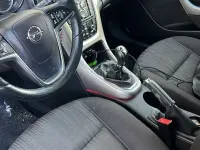 Gebraucht Opel Astra Design Edition 120 PS (88 kW) 2011 Schwarz Kleinwagen