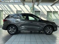 Neu Ford Kuga ST-Line 182 PS (133 kW) 2025 Schwarz SUV