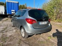 Second-hand Opel Meriva 110 CP (80 kW) 2012 Argintiu Monovolum