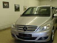 Gebraucht Mercedes B180 116 PS (85 kW) 2009 Silber Van / Kleinbus