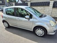 Second-hand Renault Modus Dynamique 75 CP (55 kW) 2009 Argintiu Monovolum
