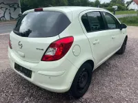 Gebraucht Opel Corsa 87 PS (63 kW) 2012 Weiß Kleinwagen