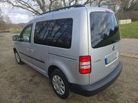 Gebraucht VW Caddy Trendline 86 PS (63 kW) 2011 Silber Van / Kleinbus