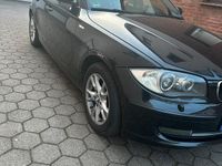 Gebraucht BMW 118 143 PS (105 kW) 2008 Schwarz Kleinwagen