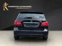 Gebraucht Mercedes B180 122 PS (89 kW) 2014 Schwarz Kleinwagen