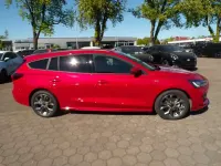 Neu Ford Focus ST-Line X 155 PS (114 kW) 2026 Rot Limousine