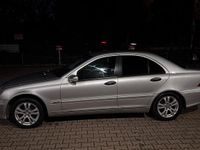 Gebraucht Mercedes C200 116 PS (85 kW) 2003 Silber Limousine
