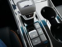 Gebraucht DFSK Forthing 4 177 PS (130 kW) 2026 Grün Van / Kleinbus