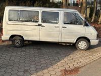 Gebraucht Renault Trafic 120 PS (88 kW) 1997 Silber Van / Kleinbus