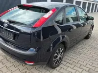 Gebraucht Ford Focus 101 PS (74 kW) 2006 Blau Limousine