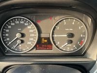 Gebraucht BMW 320 150 PS (110 kW) 2006 Grau Limousine