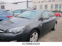 Gebraucht Opel Astra Active 140 PS (102 kW) 2013 Grau Kombi